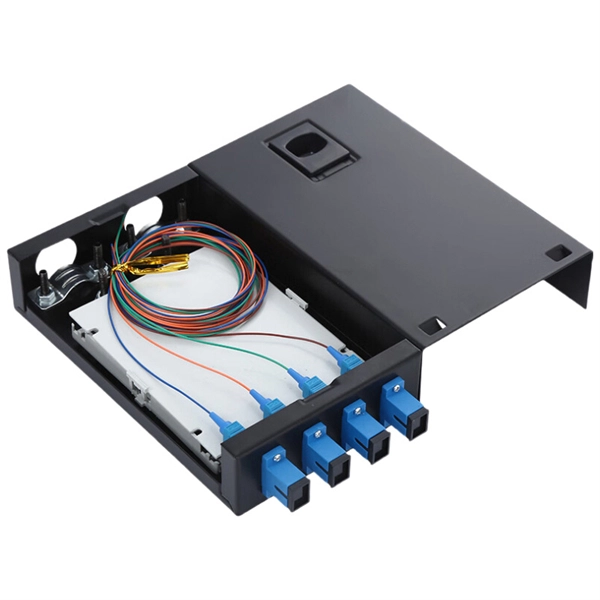 Composed of several connectors in a single-mode fiber
